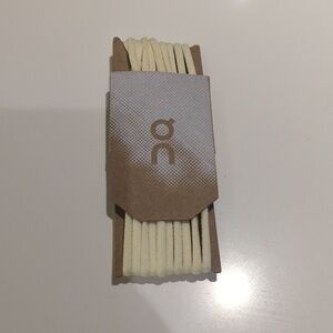 On Running Replacement Shoelaces in Off White - New